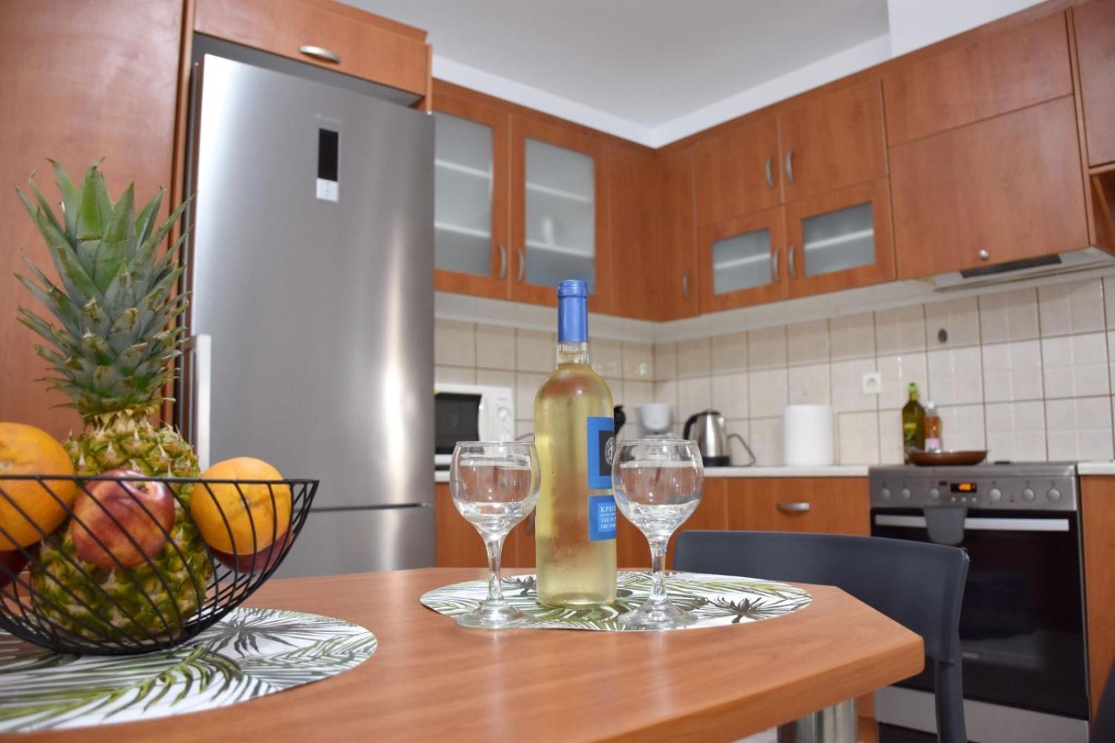 Iakovos Apartments Chorafakia エクステリア 写真