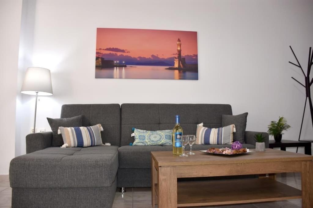 Iakovos Apartments Chorafakia エクステリア 写真